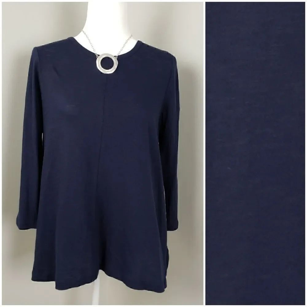 Crown & Ivy Top Navy Small NWT